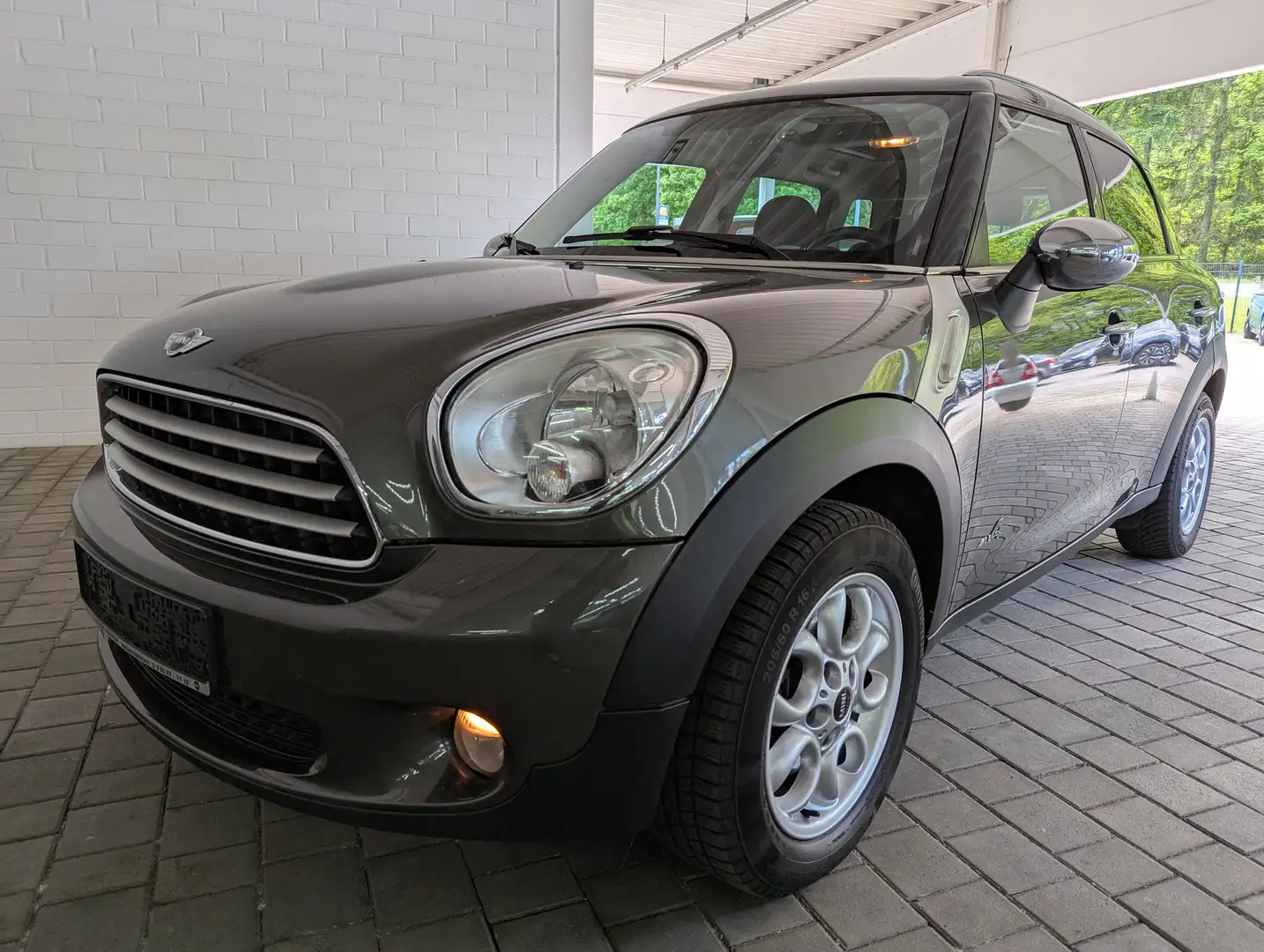 MINI Cooper D Countryman All4 Сірий - 1