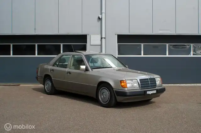 Mercedes-Benz 500 200-500 300 E