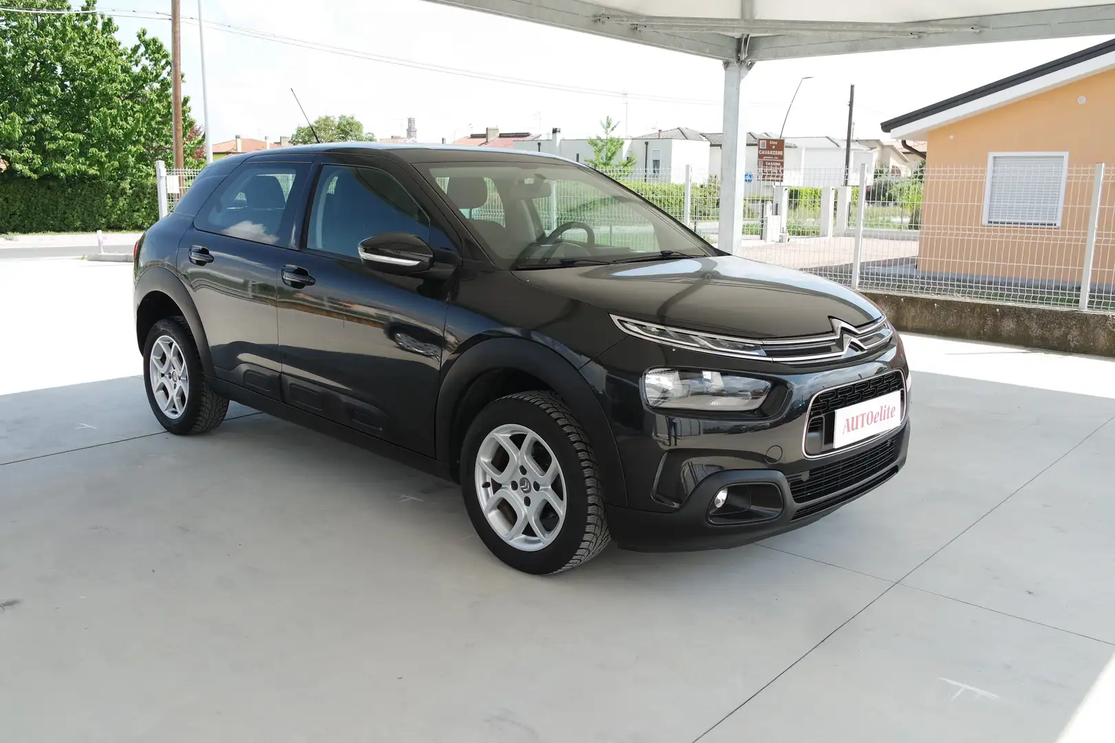 Citroen C4 Cactus 1.6 BlueHdi S&S Shine Nero - 1