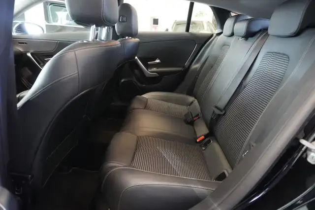 Mercedes-Benz Cla view 9