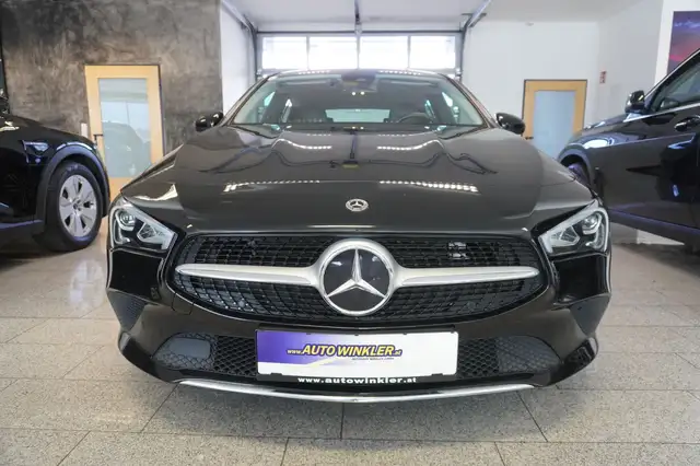 Mercedes-Benz Cla view 2