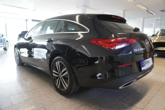 Mercedes-Benz Cla view 4
