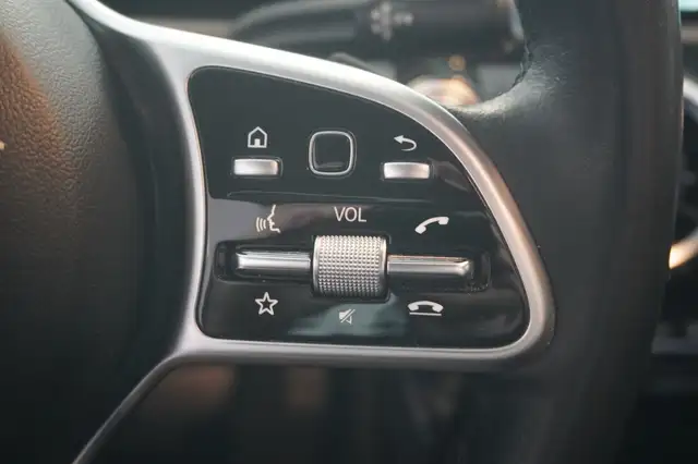 Mercedes-Benz Cla view 13