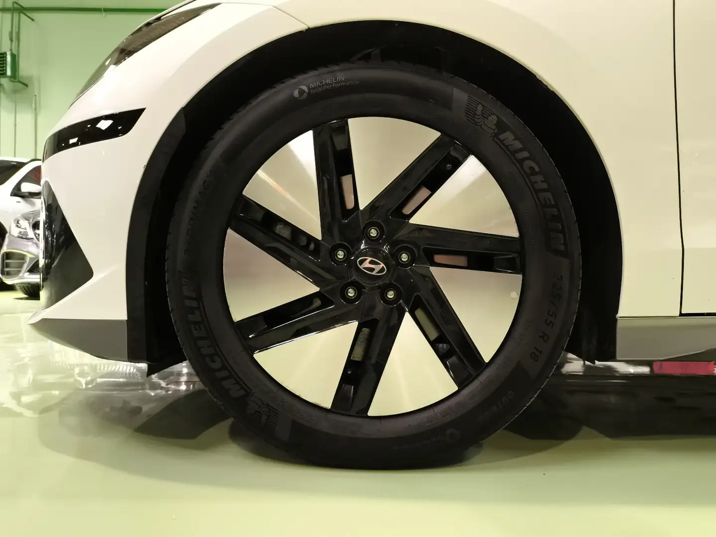 Hyundai IONIQ 6 168Kw Star RWD Blanc - 2