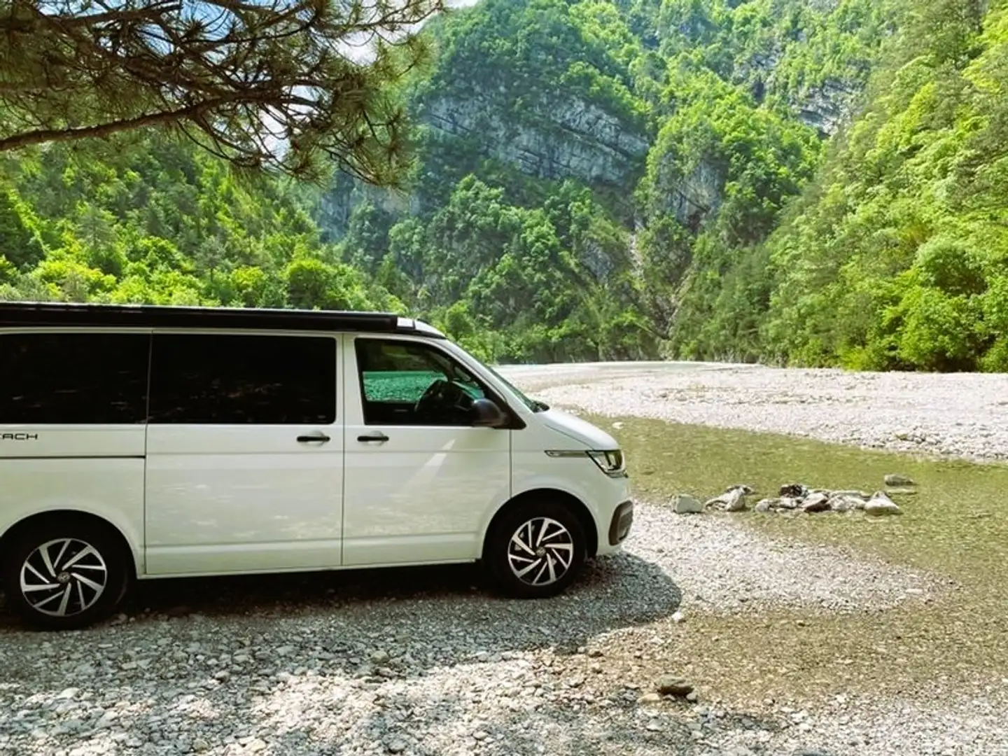 Volkswagen T6.1 California immatricolato come autocaravan - 1