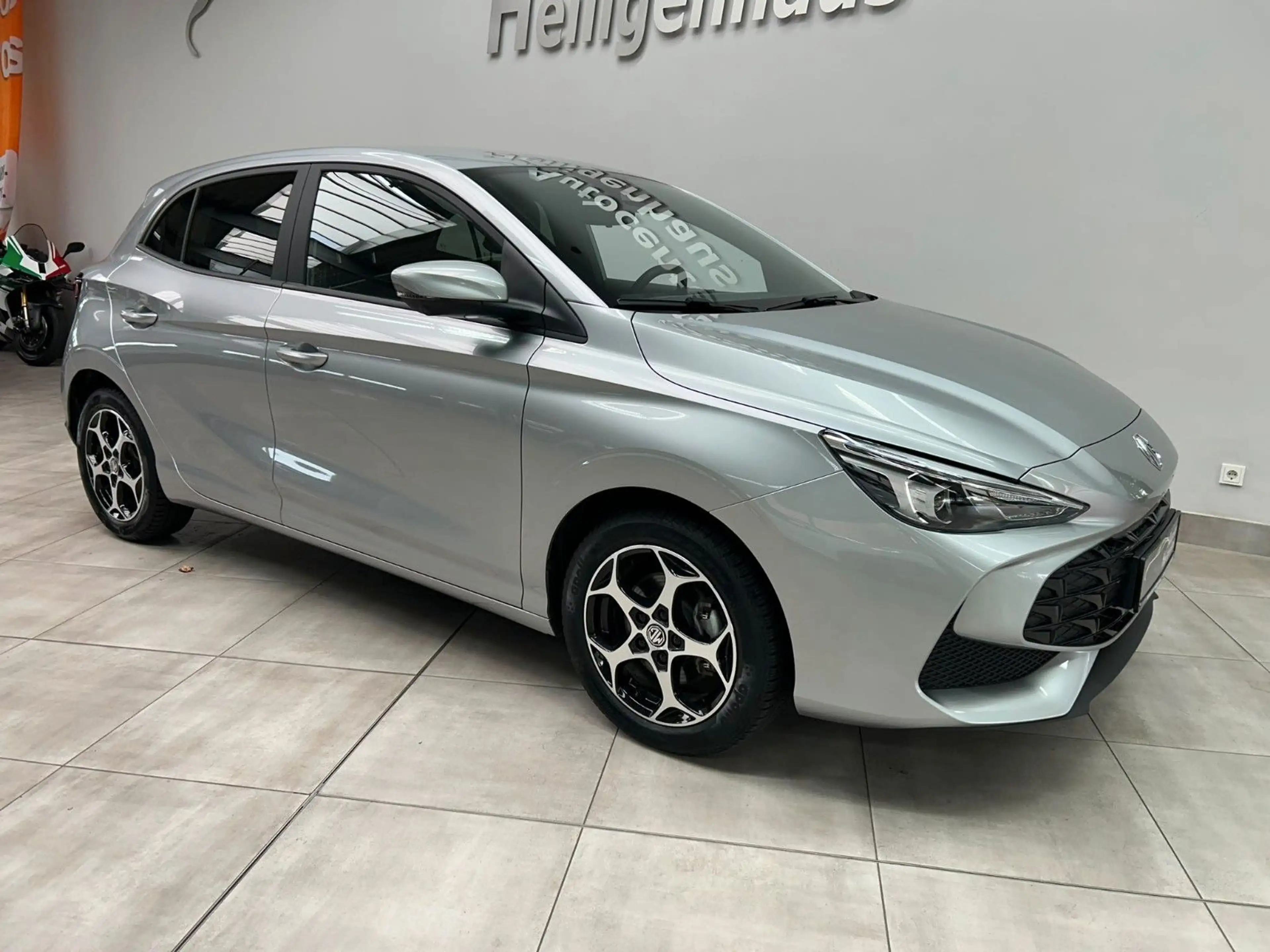MG MG3 1.5 Hybrid+ 143 kW Luxury 360°-Kamera Navi — photo 2