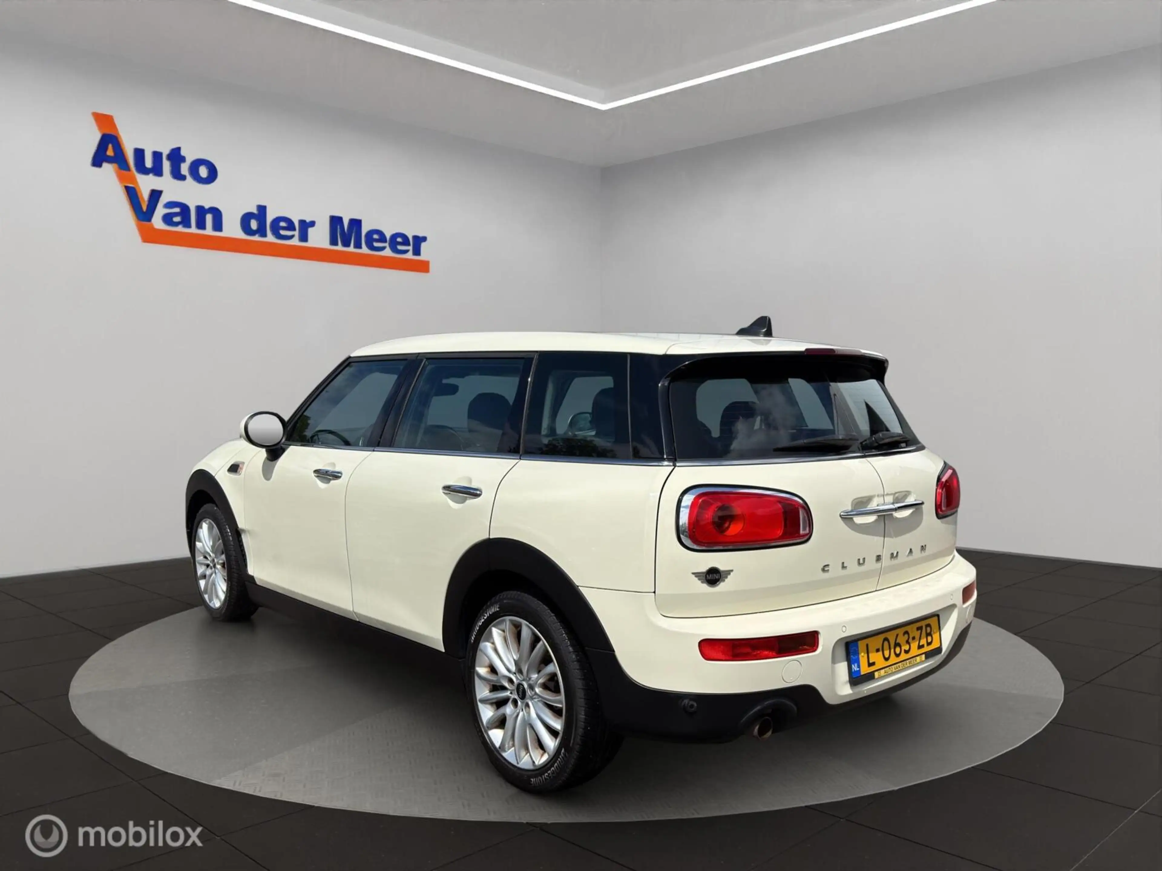 MINI One Clubman 1.5 Chili — photo 3