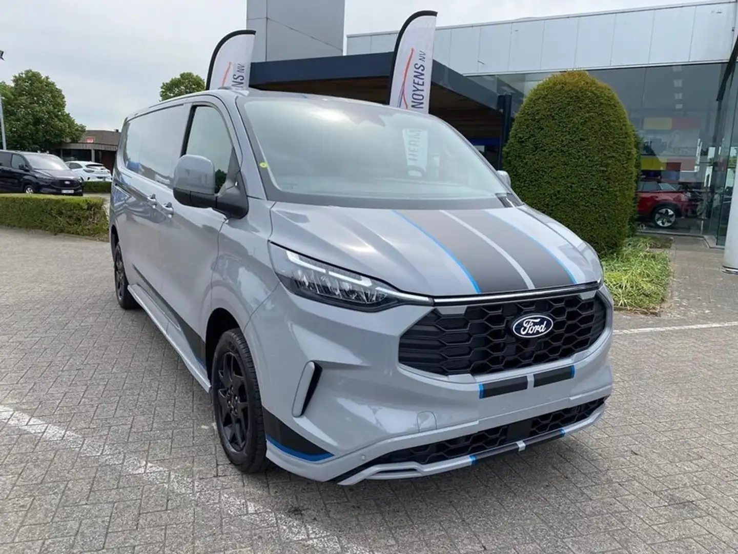Ford Transit Custom Van Silver - 1