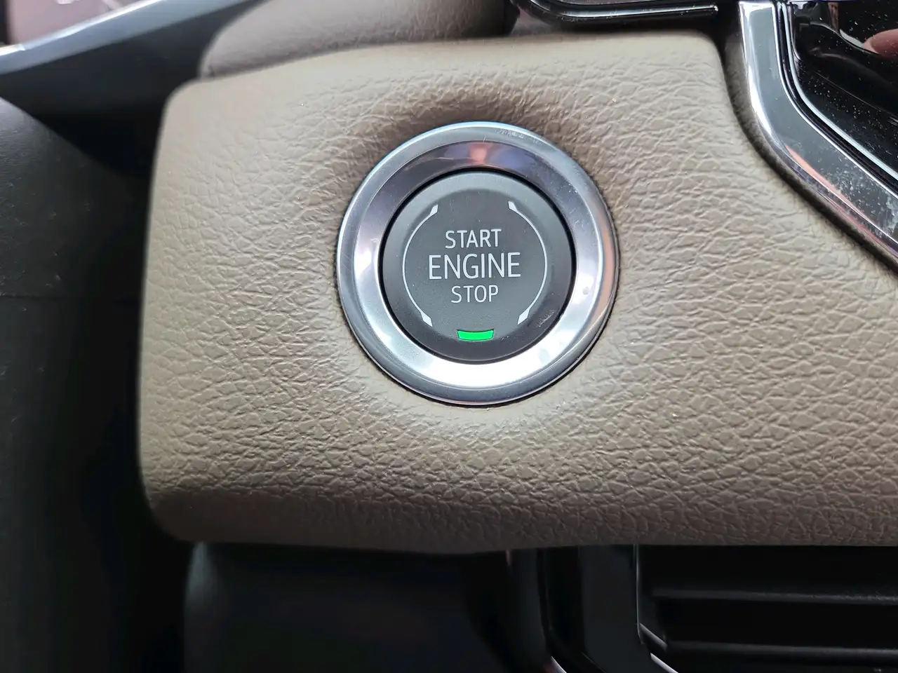 GMC Canyon photo GMC Canyon
