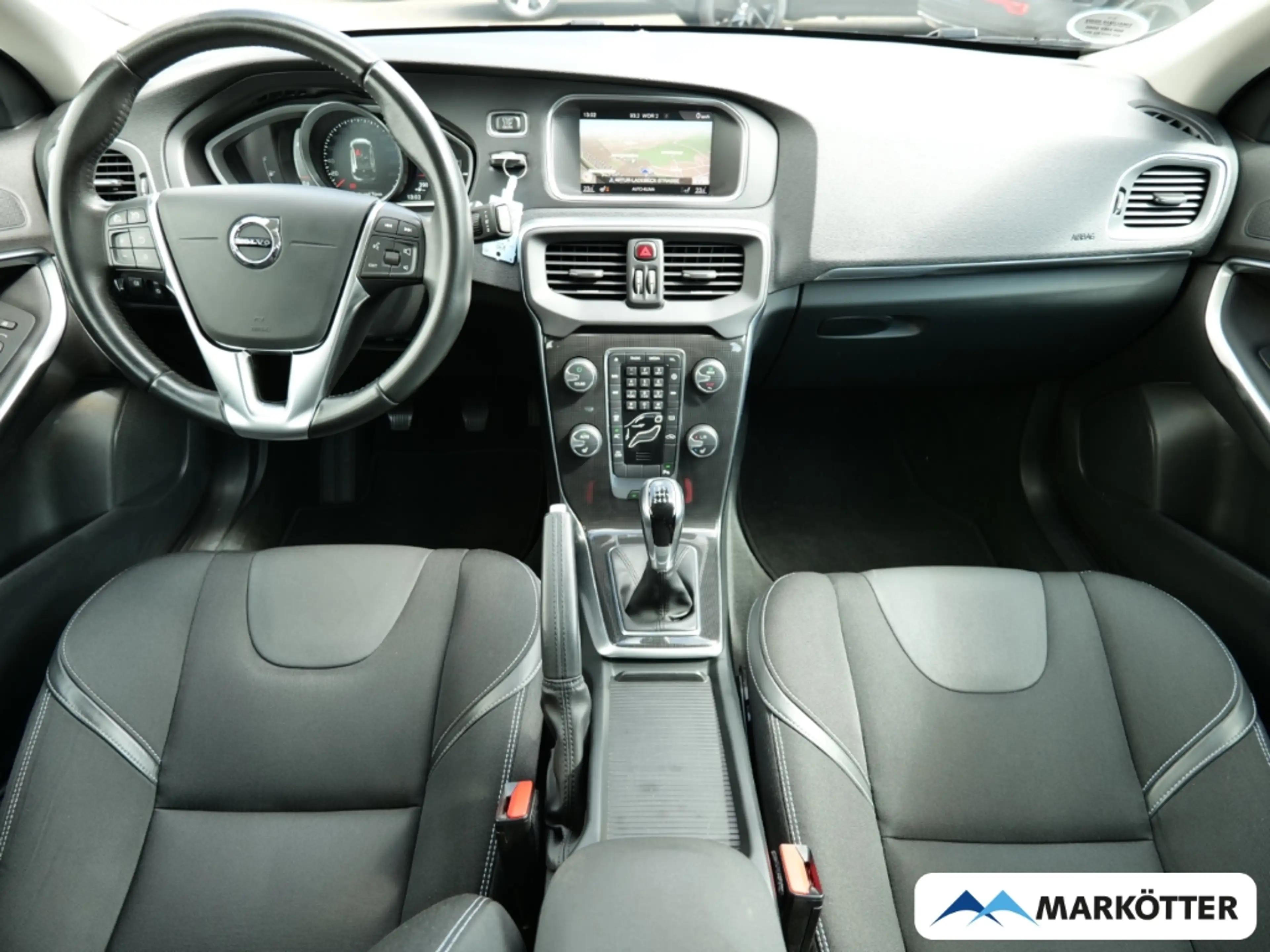 Volvo V40 D3 Momentum Style Navi/LED/Kamera/Winter-Paket — photo 8