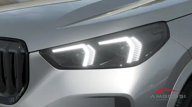 BMW X1 view 6