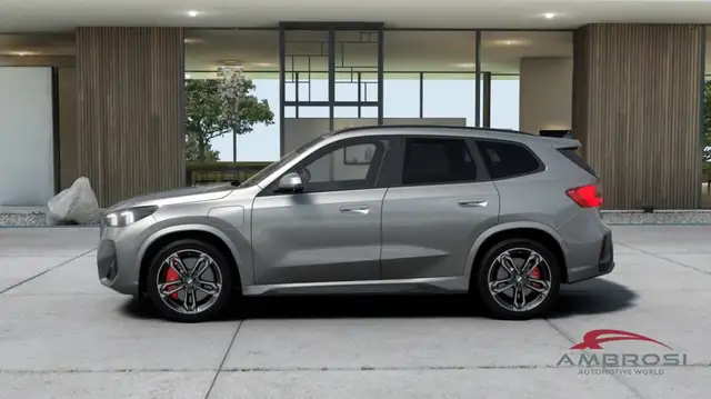 BMW X1 view 3
