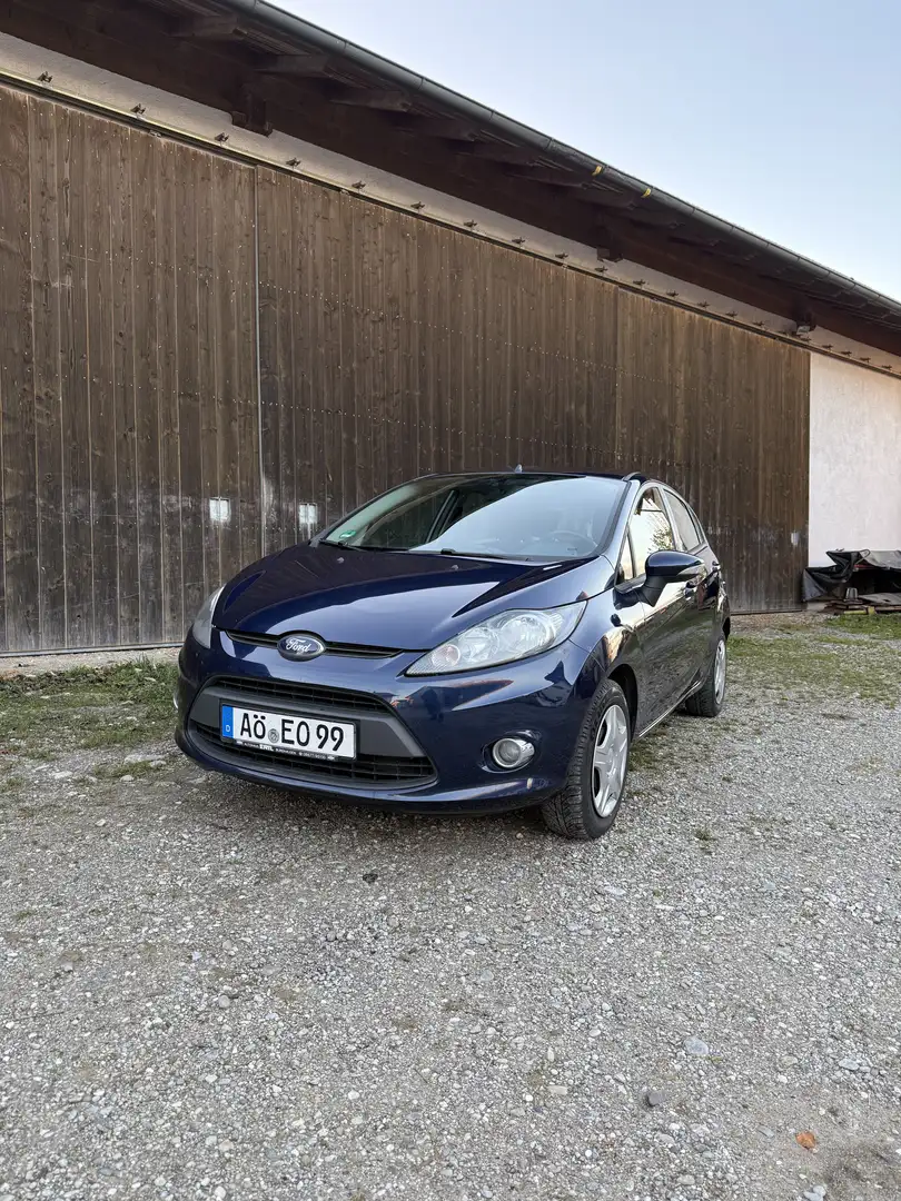 Ford Fiesta Champions Edition Blau - 1
