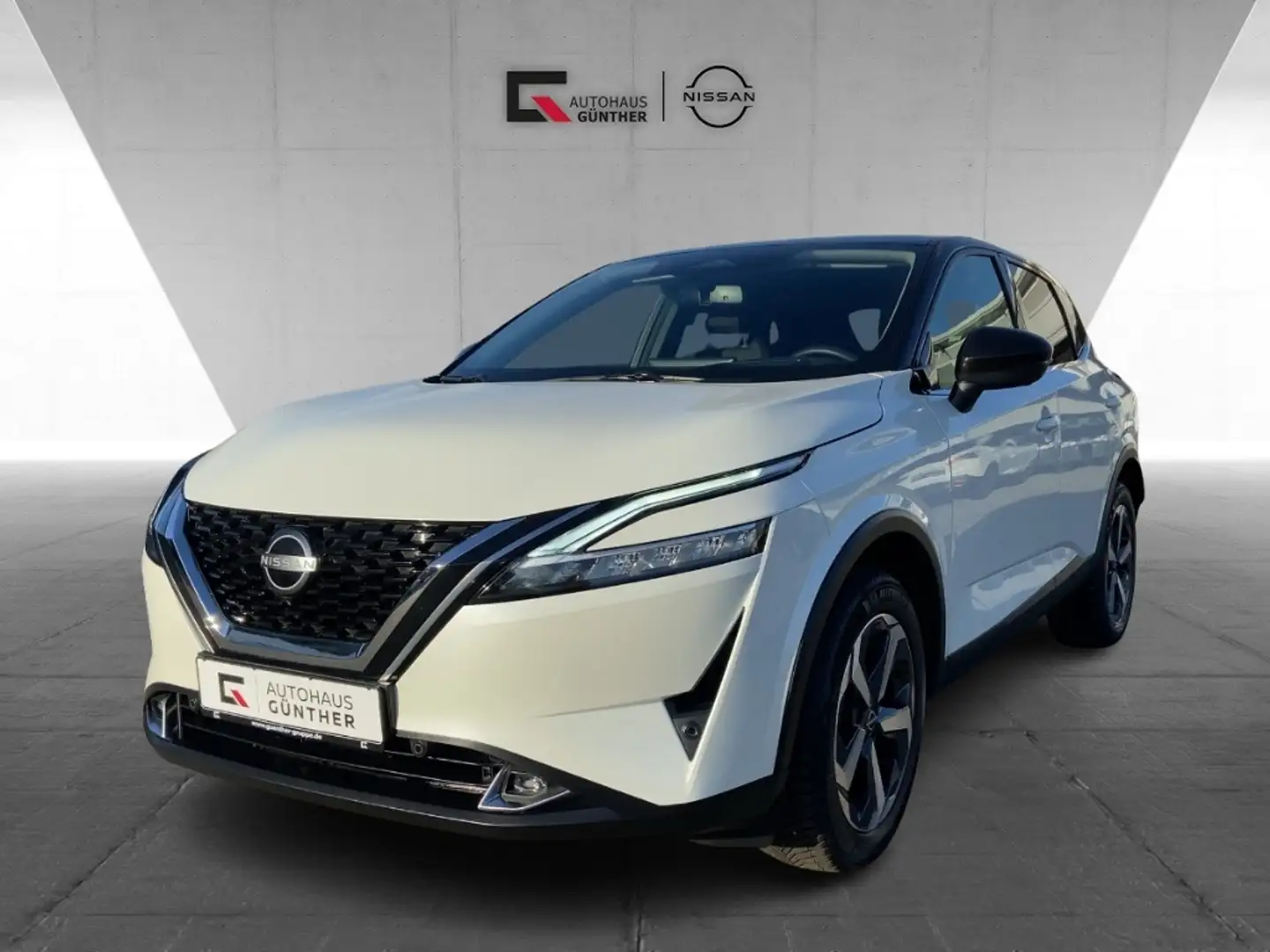 Nissan Qashqai N-Connecta MHEV 1.3 DIG-T Xtronic Winter Techn. White - 1