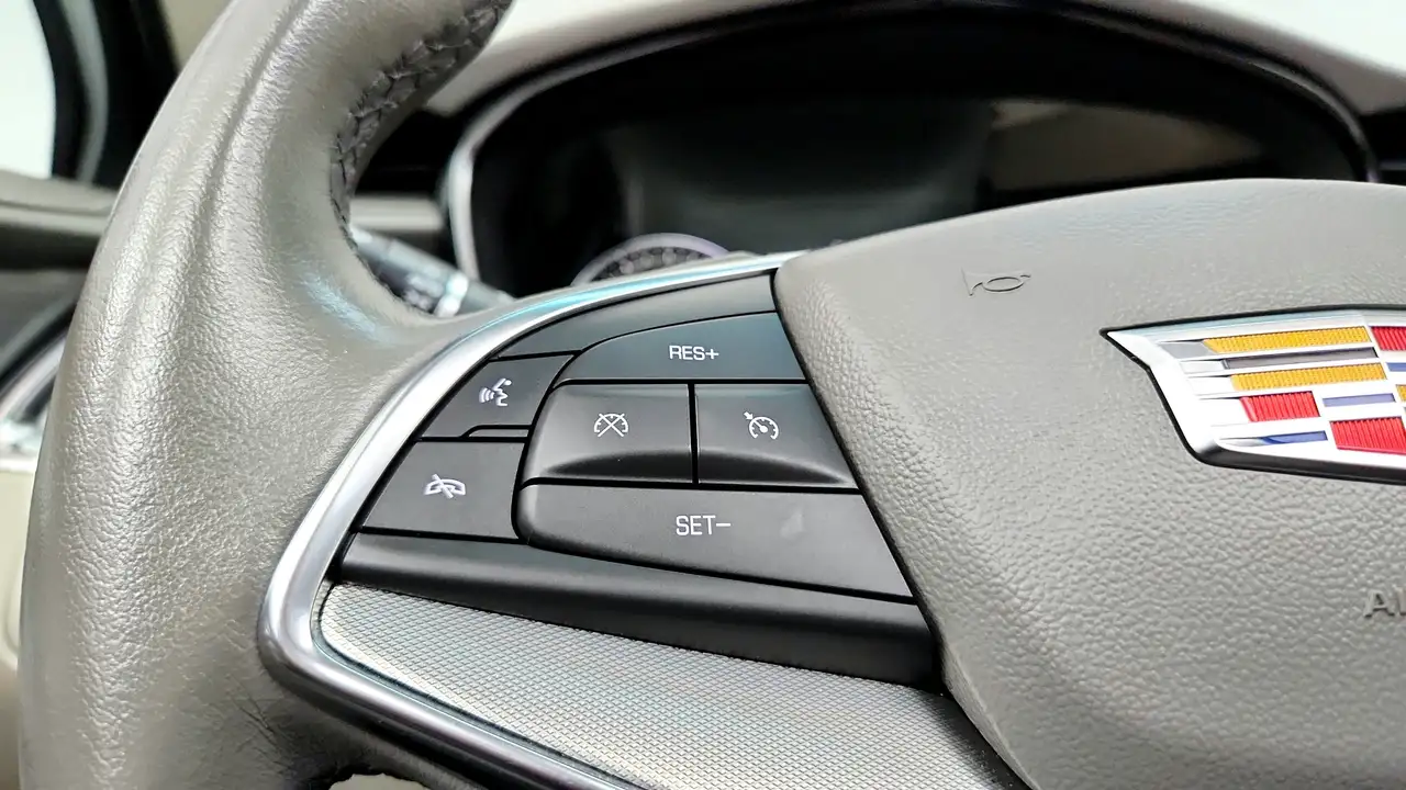 Cadillac XT5 снимка Cadillac XT5