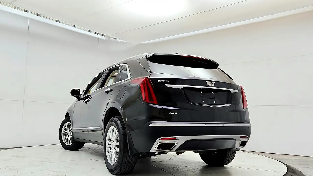 Cadillac XT5 снимка Cadillac XT5
