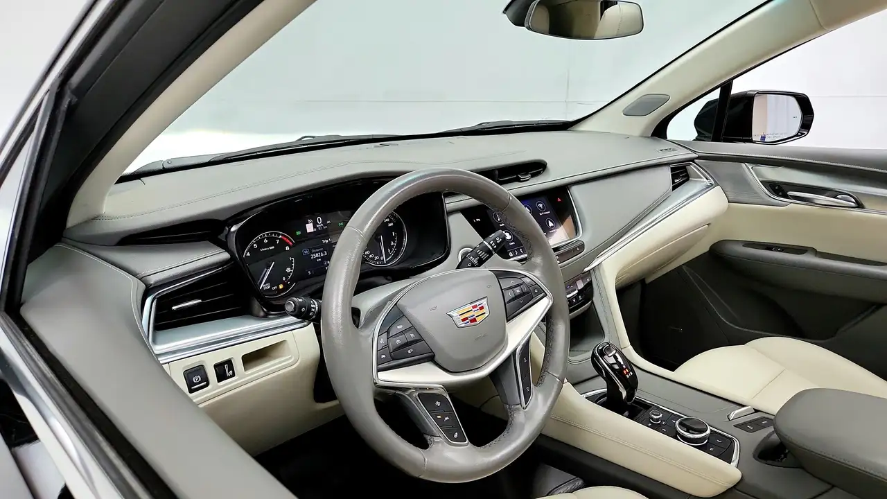 Cadillac XT5 снимка Cadillac XT5
