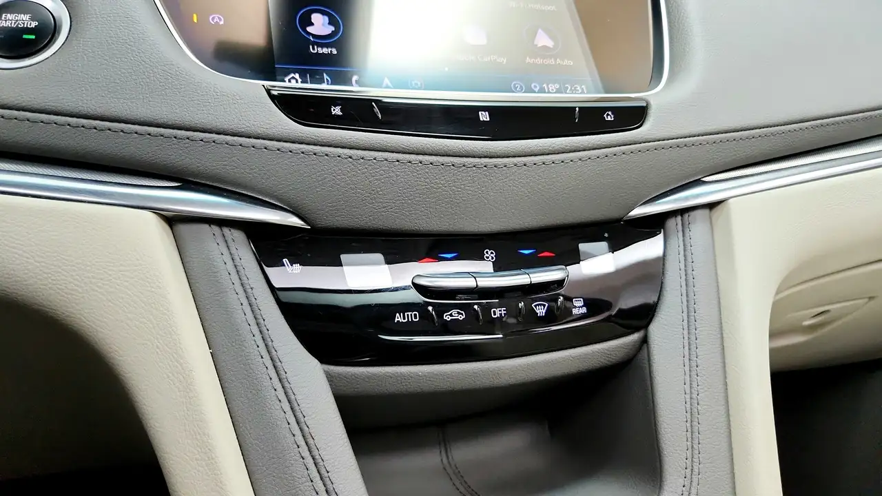 Cadillac XT5 снимка Cadillac XT5