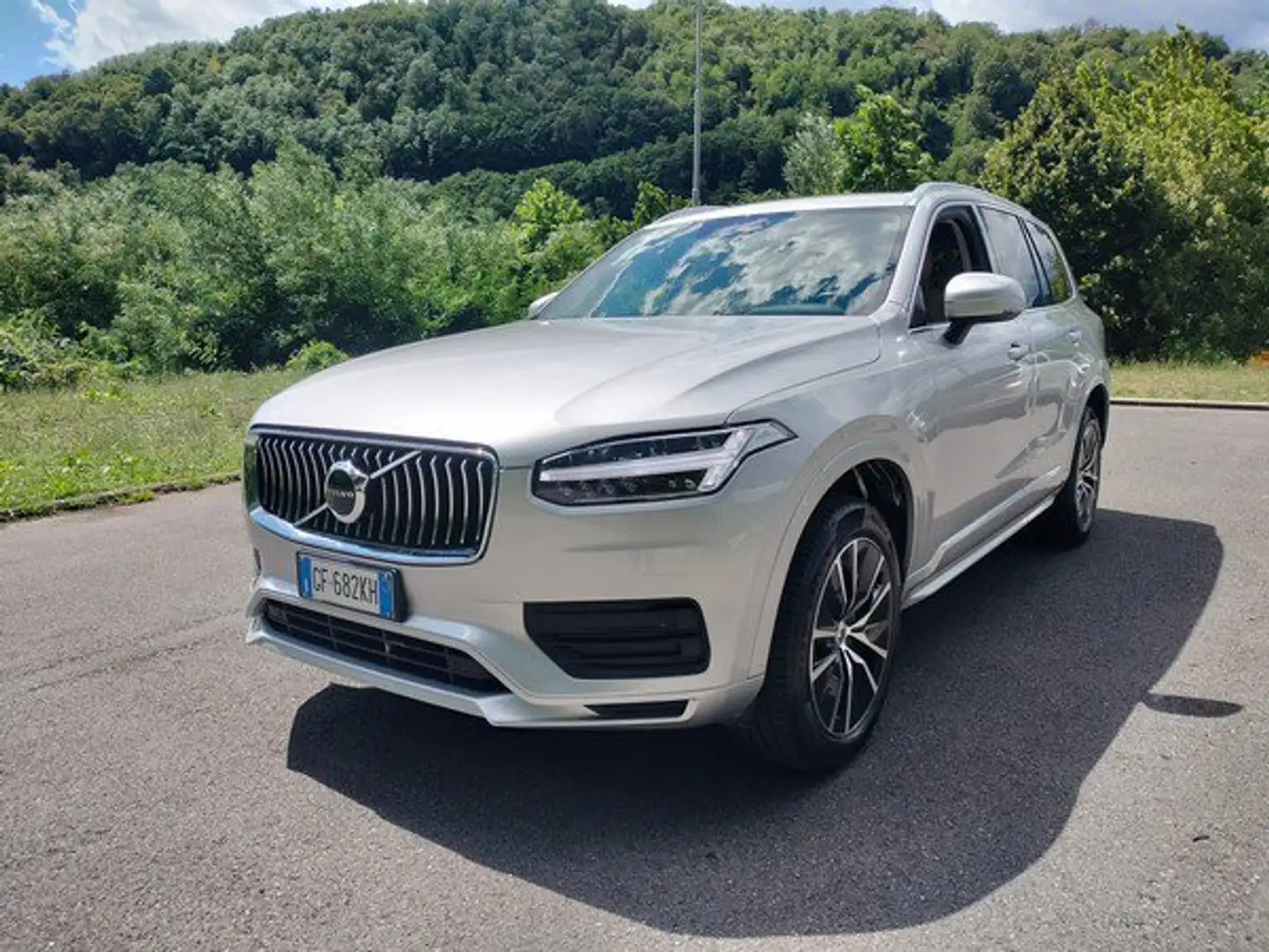 Volvo XC90 XC90 B5 (d) AWD Geartronic 7 posti Momentum Pro Argento - 2