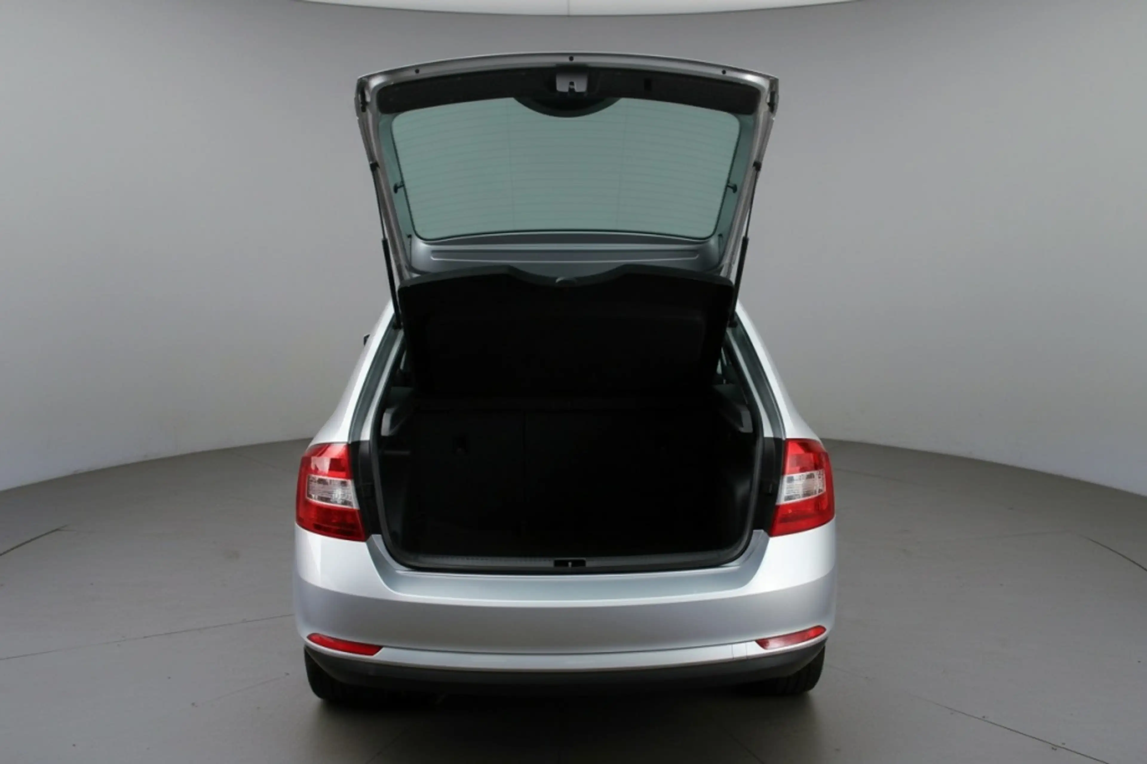 Skoda Rapid/Spaceback 1.2 TSI Grt Amb BL P — photo 8