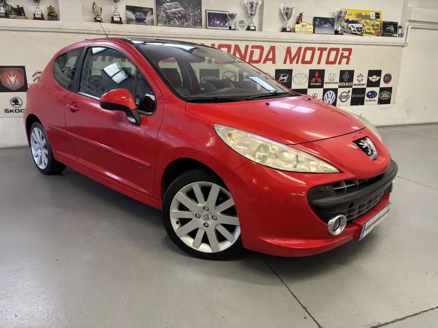 Peugeot 207 1.6 HDI GT 110 Rouge - 2