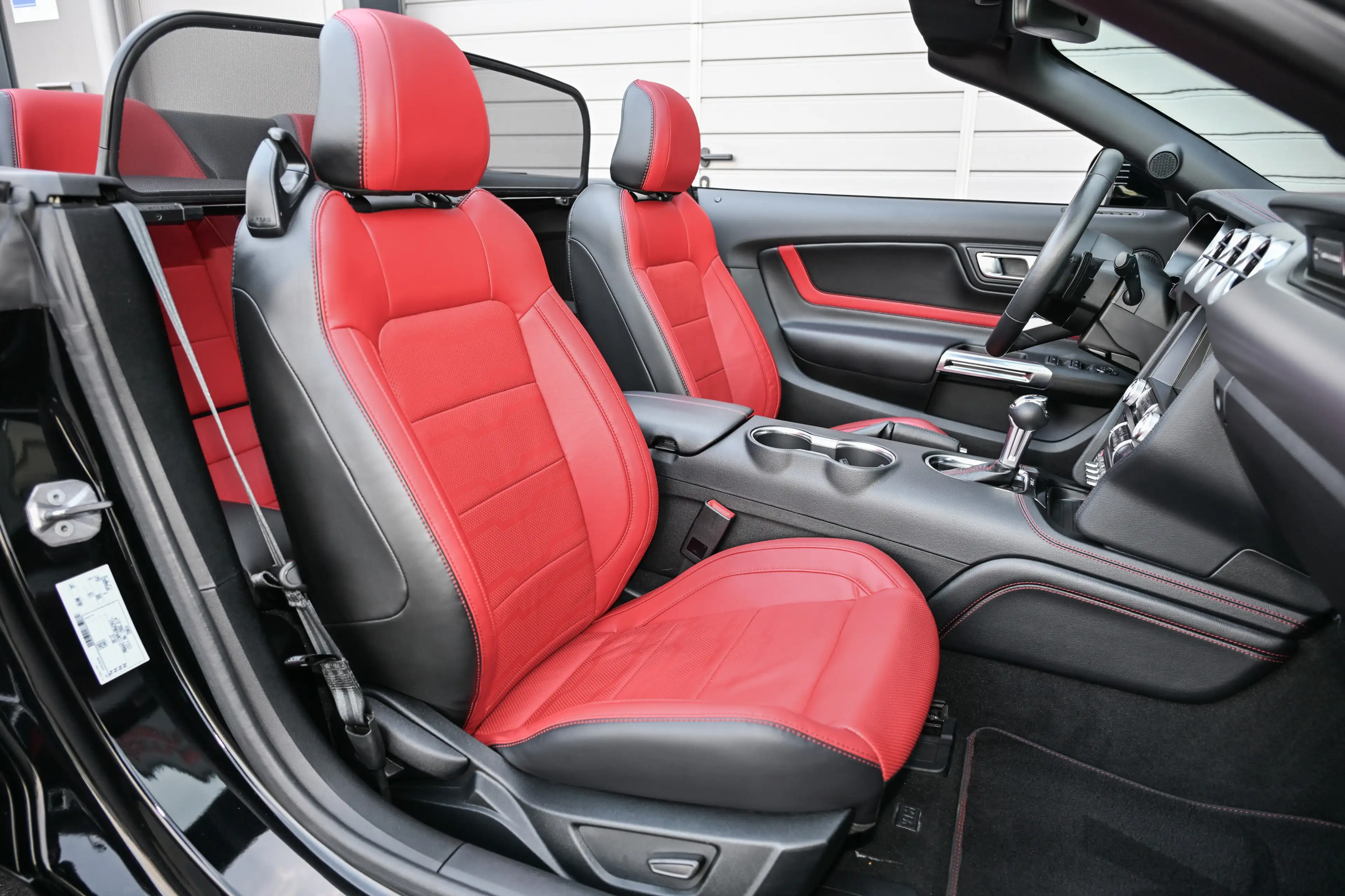 Ford Mustang Cabrio 5.0 Ti-VCT V8 GT Aut. MagneRide* — photo 13