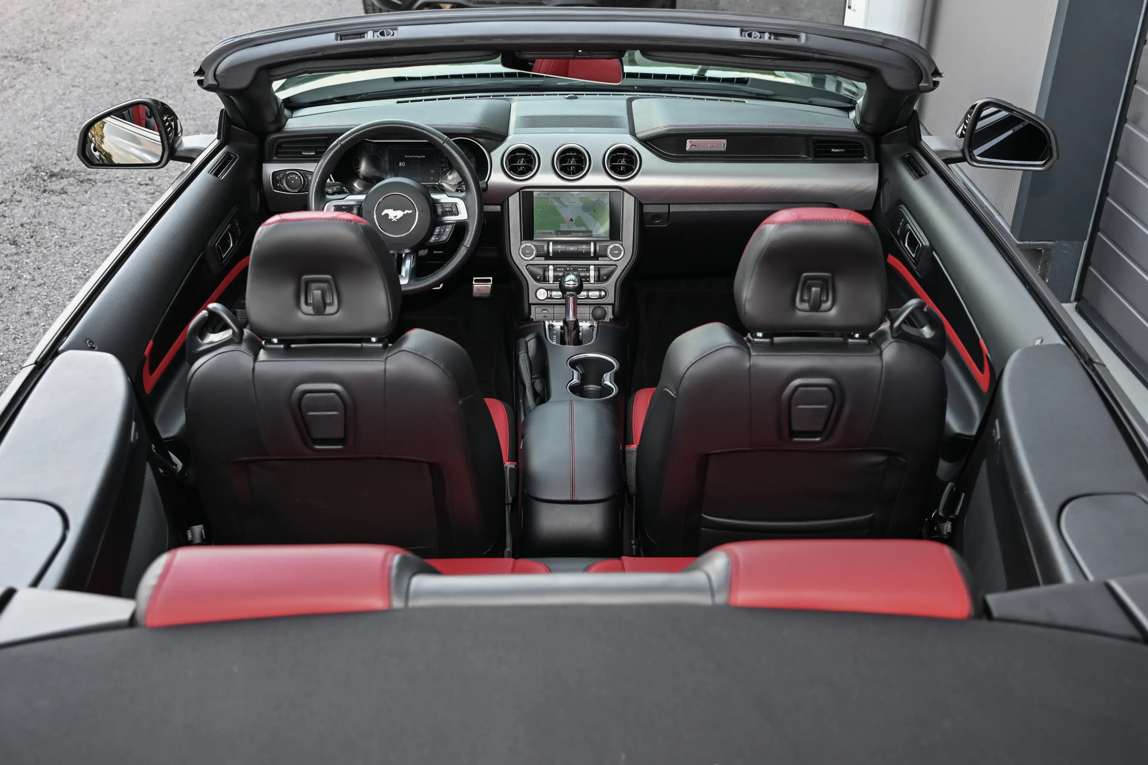 Ford Mustang Cabrio 5.0 Ti-VCT V8 GT Aut. MagneRide* — photo 10