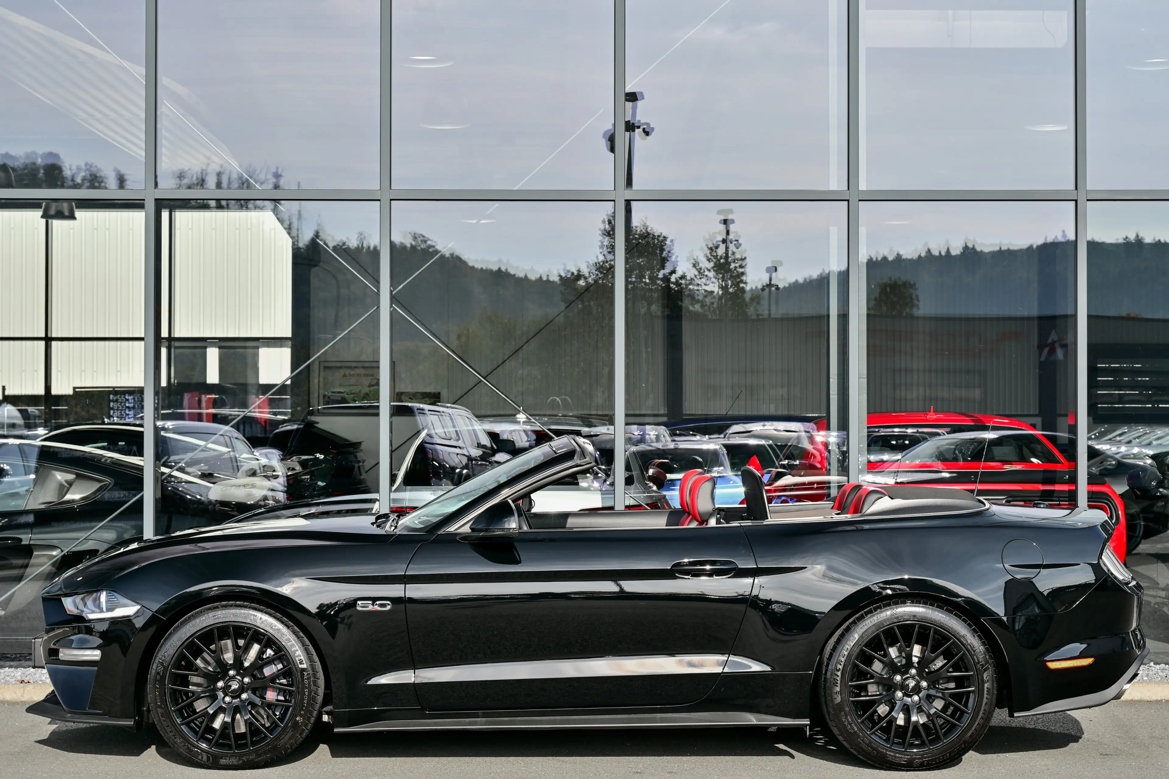 Ford Mustang Cabrio 5.0 Ti-VCT V8 GT Aut. MagneRide* — photo 6