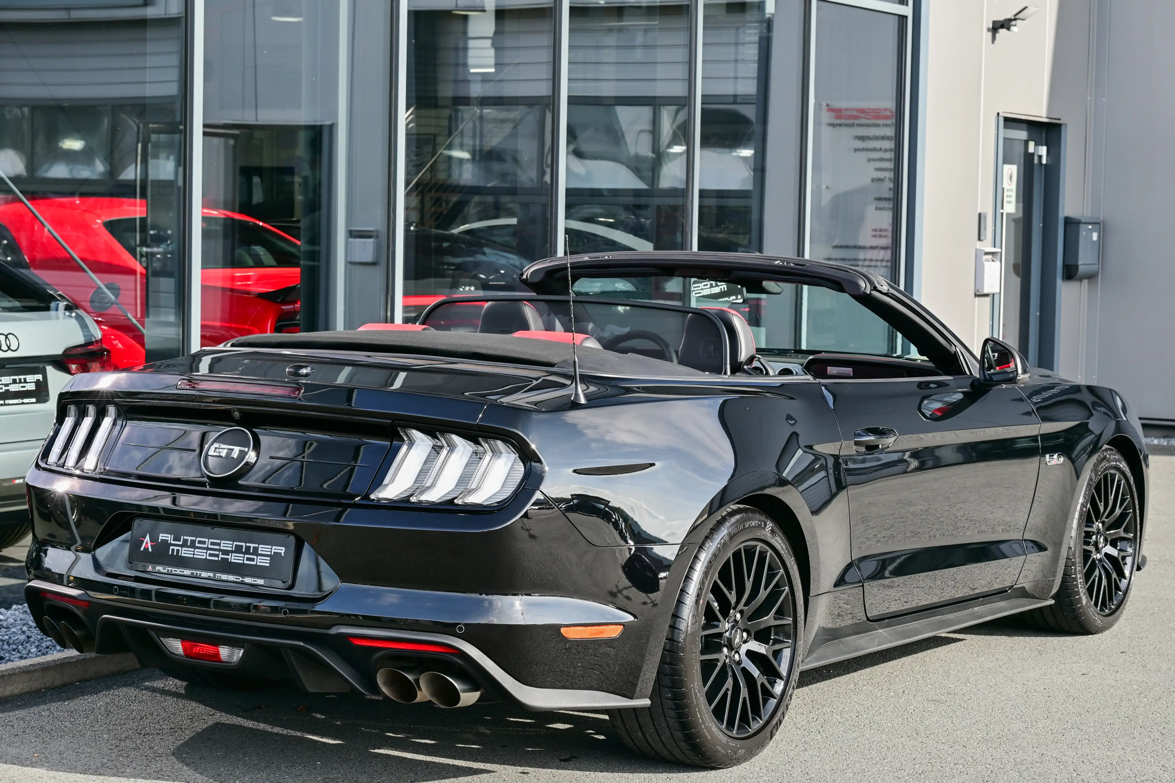 Ford Mustang Cabrio 5.0 Ti-VCT V8 GT Aut. MagneRide* — photo 4