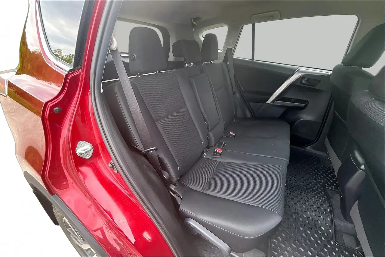 Toyota RAV 4 снимка Toyota RAV 4