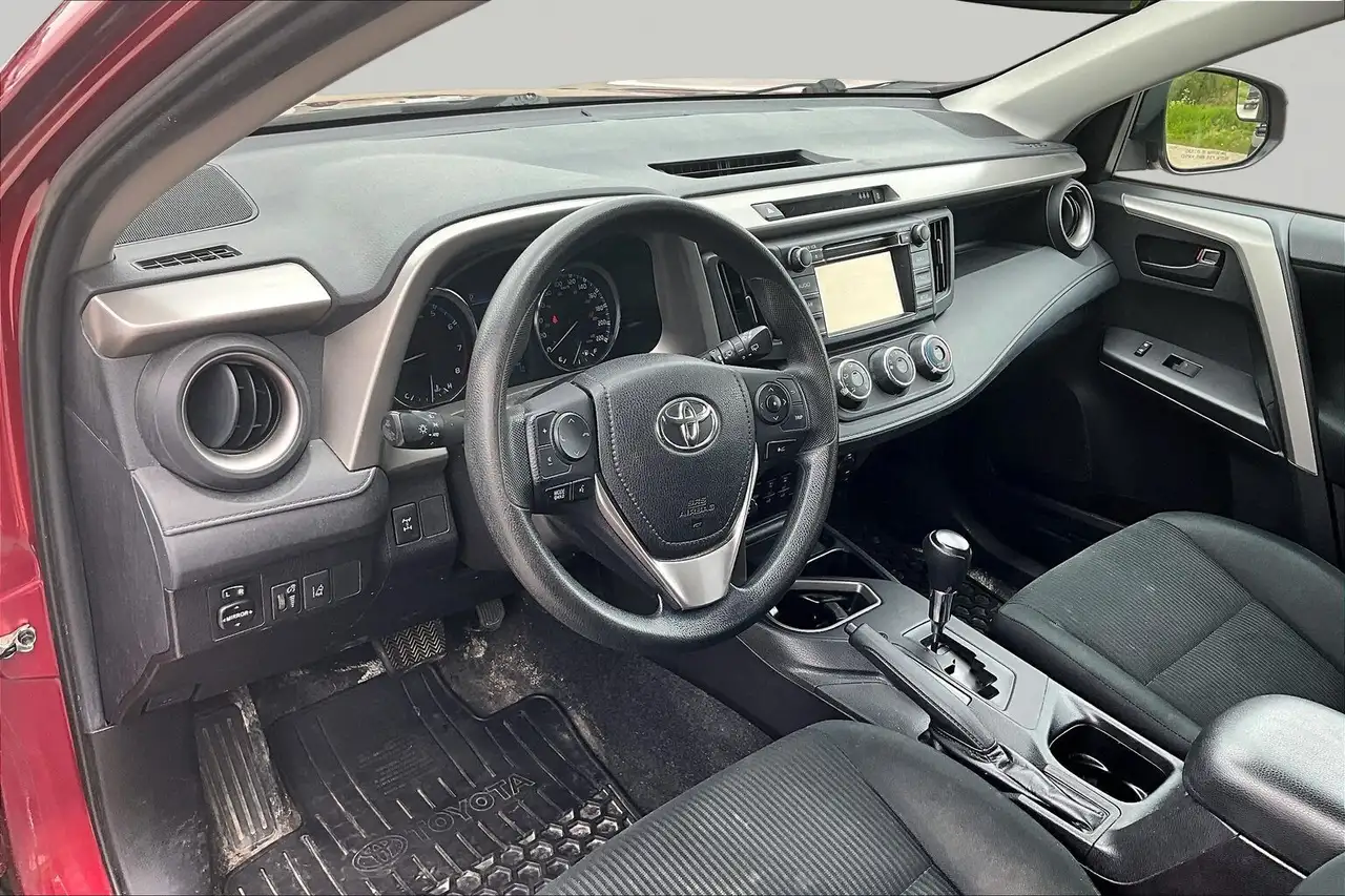 Toyota RAV 4 снимка Toyota RAV 4