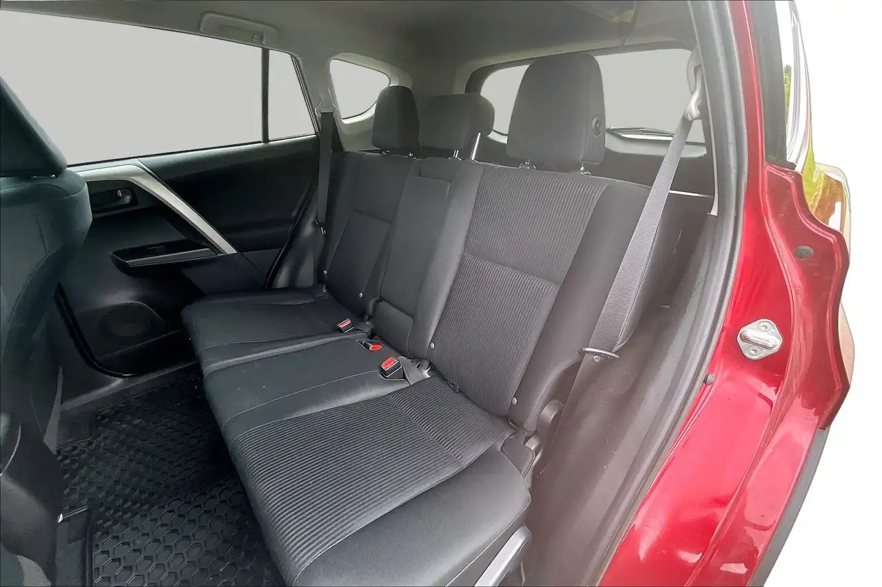 Toyota RAV 4 снимка Toyota RAV 4