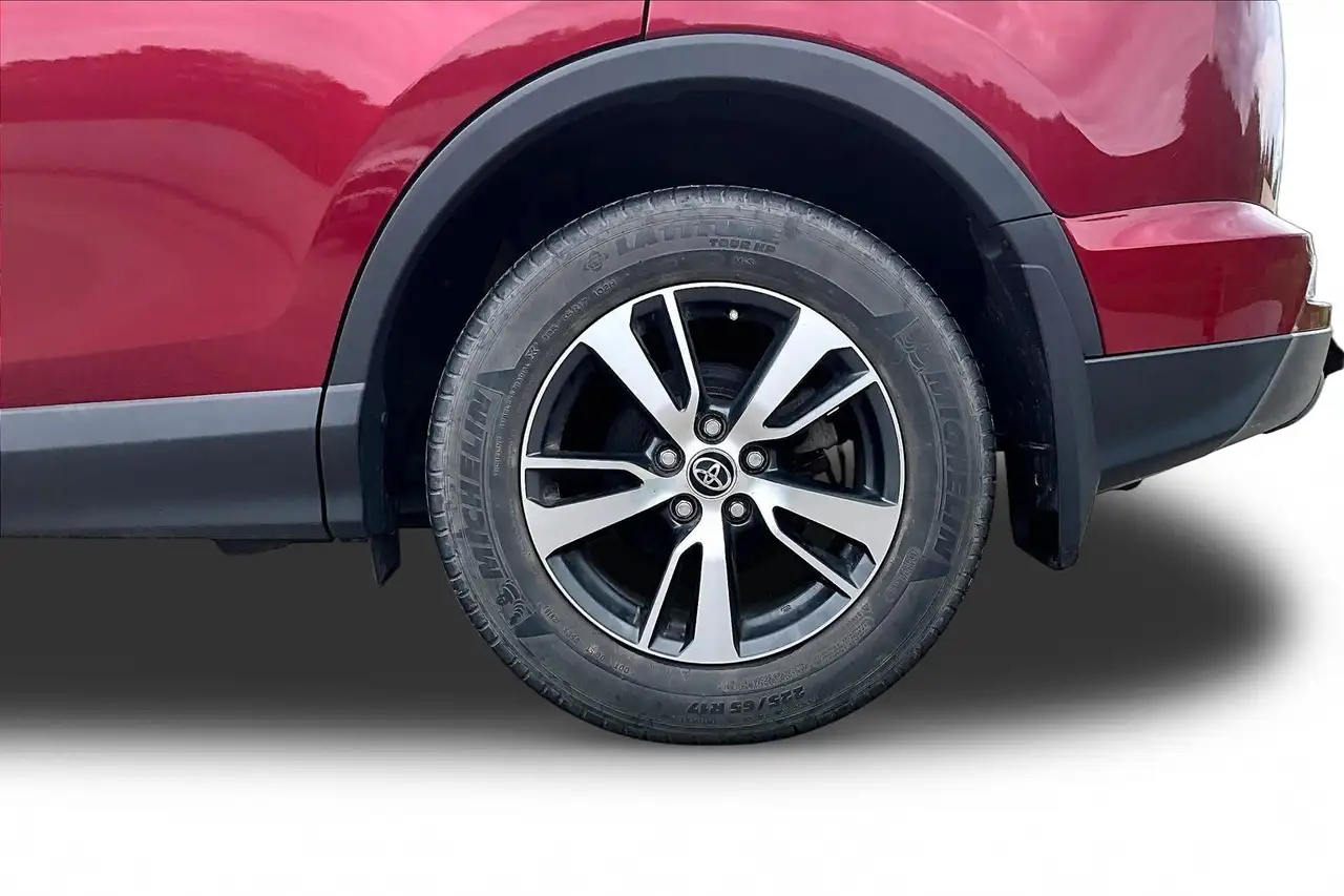 Toyota RAV 4 снимка Toyota RAV 4