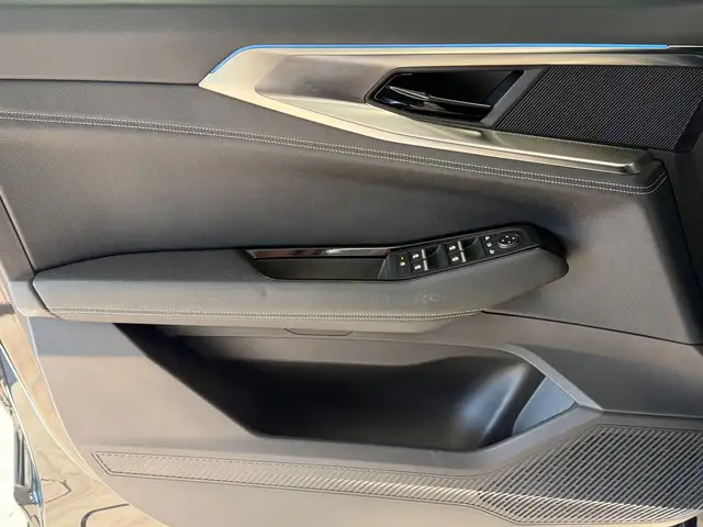 Renault Austral view 14