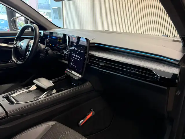 Renault Austral view 8