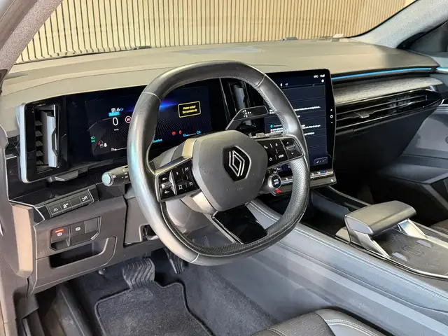 Renault Austral view 12