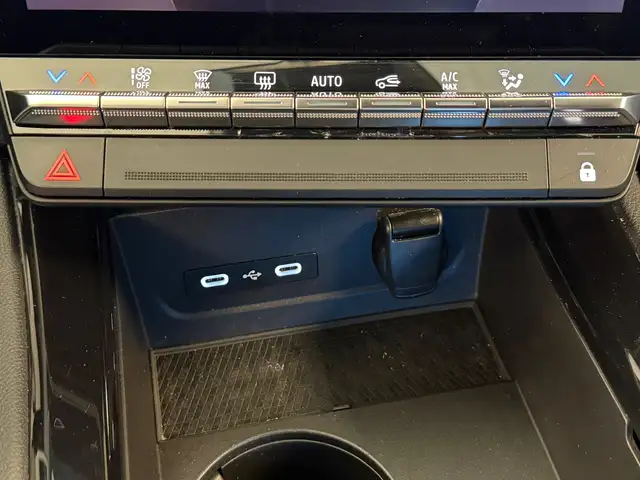 Renault Austral view 25