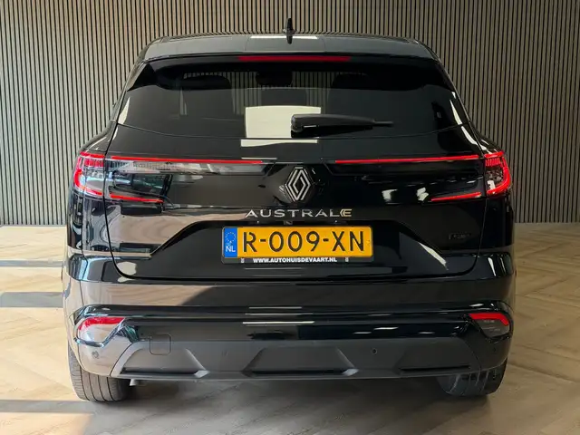 Renault Austral view 5
