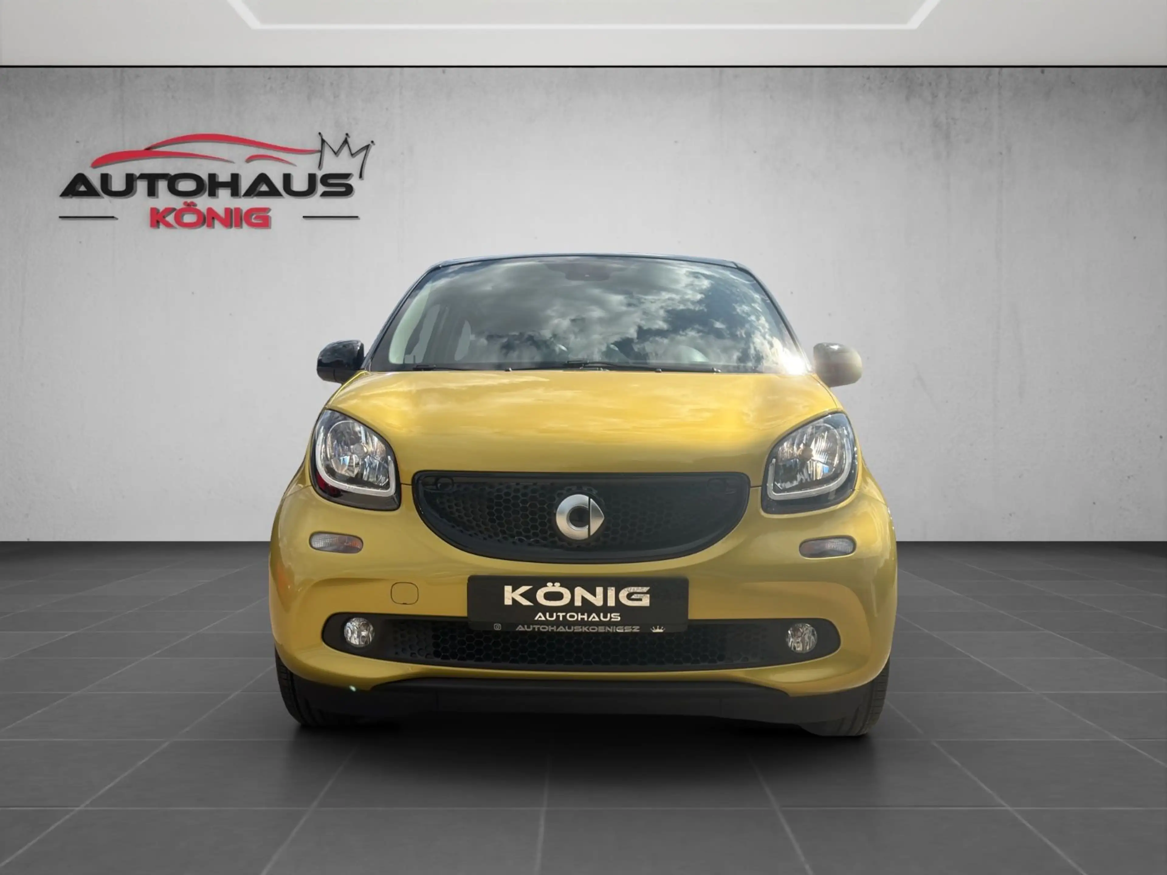 smart forFour Basis 66 kW Aut. StHz*Pano*Navi*R-Kam* — photo 2