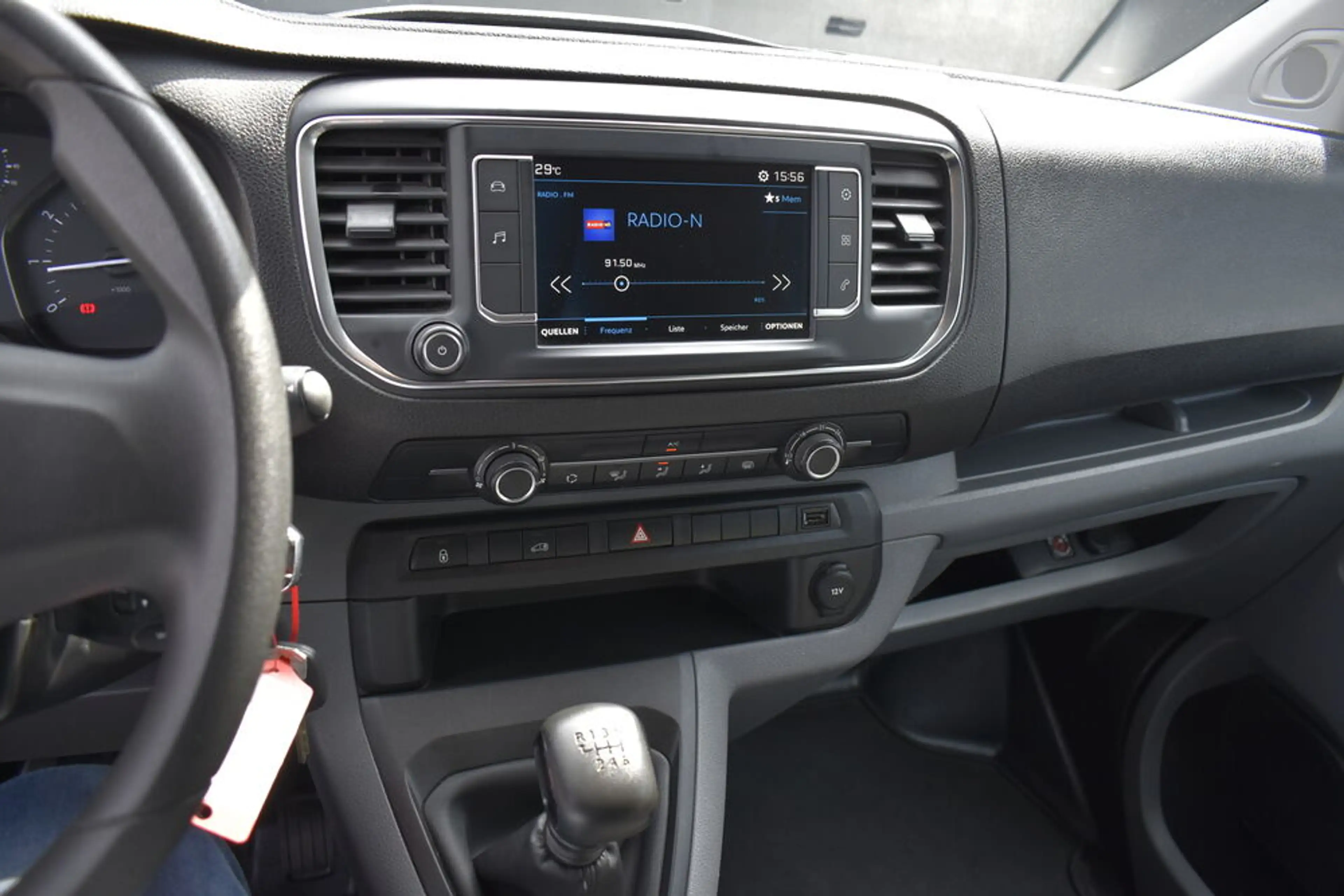 Peugeot Expert Premium L2 — photo 13
