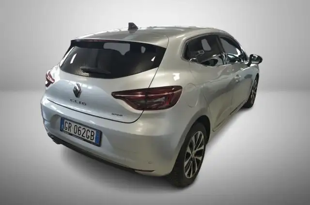 Renault Clio view 6