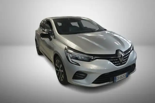 2023 Renault Clio for sale