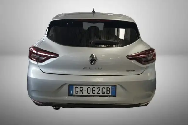 Renault Clio view 3