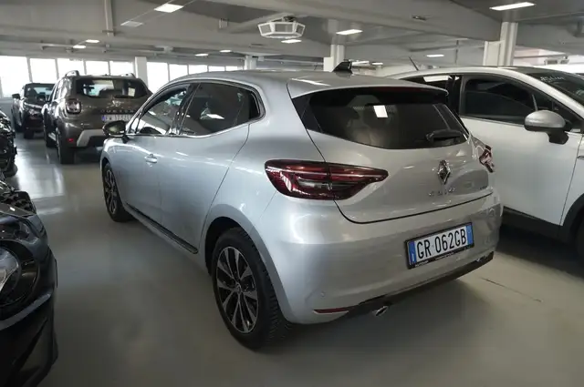 Renault Clio view 10