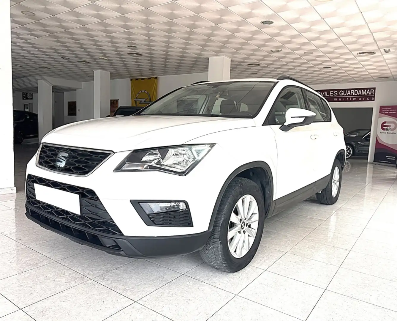 SEAT Ateca 1.6TDI CR S&S Ecomotive Reference Blanco - 1