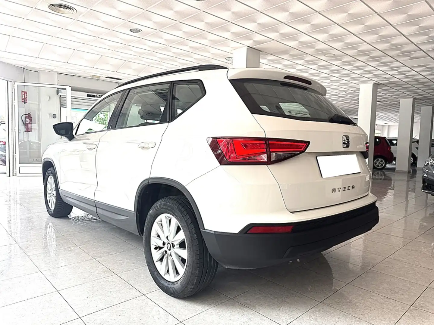 SEAT Ateca 1.6TDI CR S&S Ecomotive Reference Blanco - 2