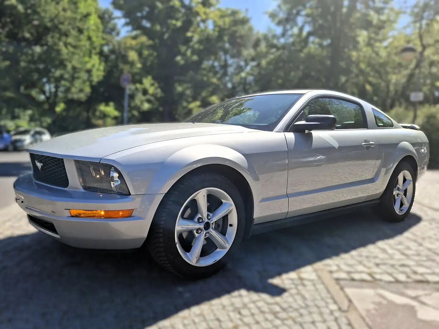 Ford Mustang 4.0 - V6 - 5 Gang Silver - 1