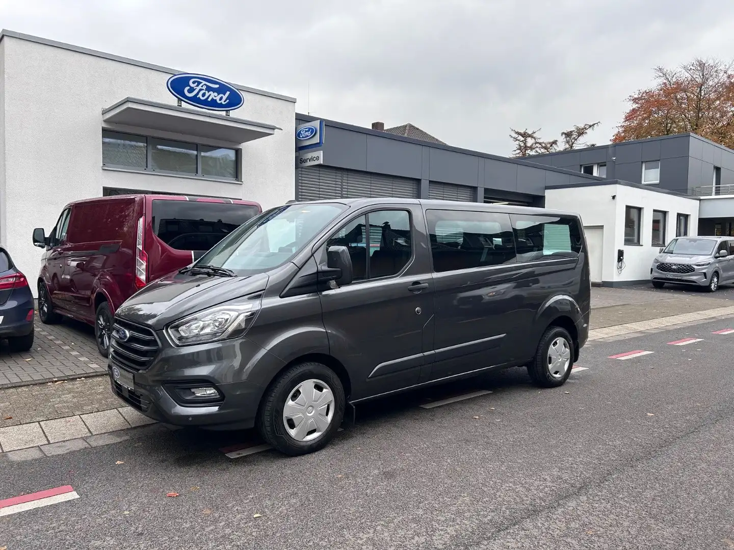 Ford Transit Custom L2 Trend/WENIG  KM!/9 Sitzplätze Grau - 1