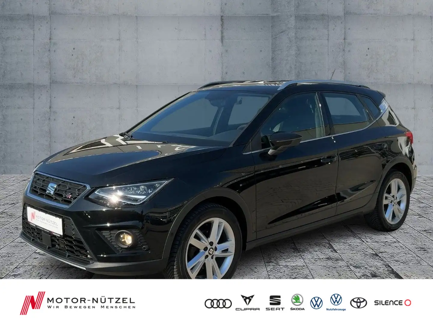 SEAT Arona 1.5TSI DSG FR-LINE LED+NAV+ACC+SHZ+RFK+AHK Schwarz - 1