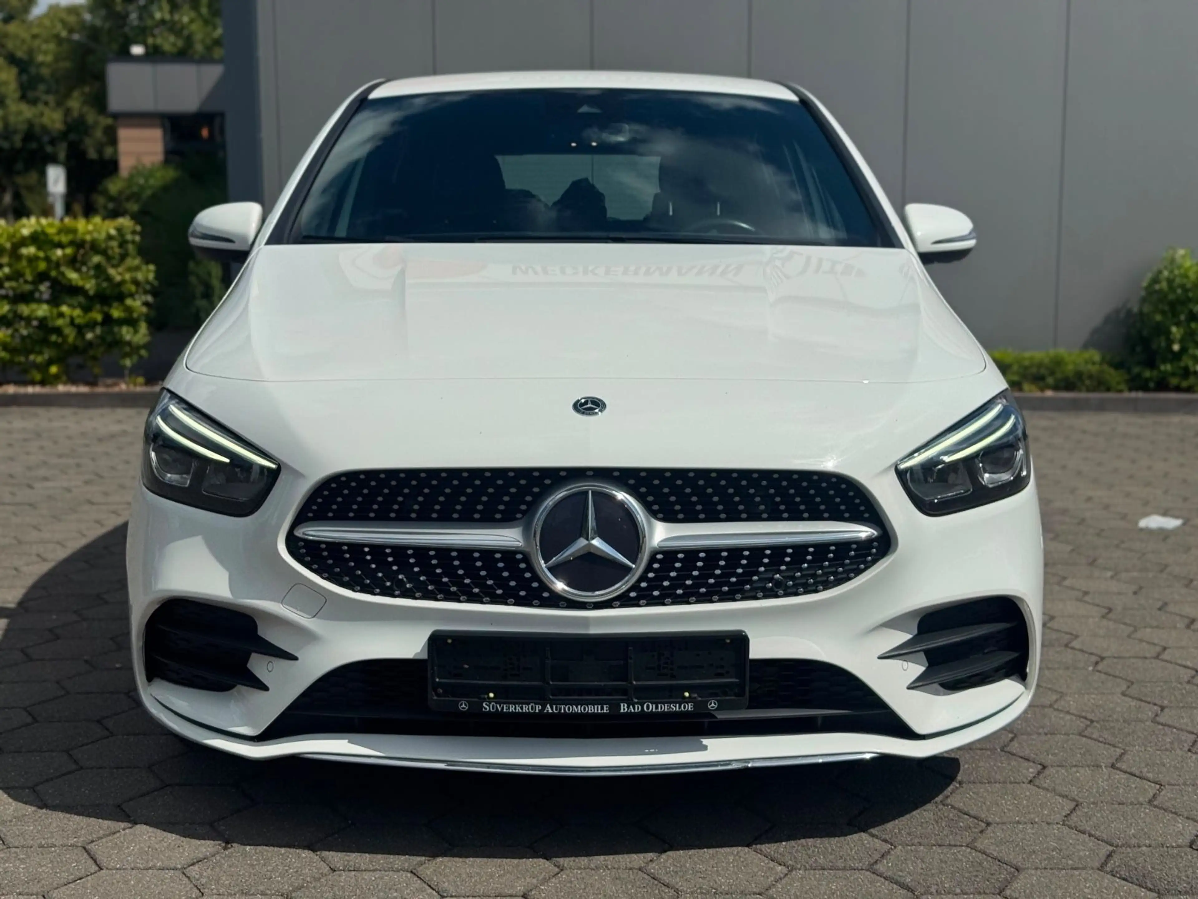 Mercedes-Benz B 200 B Automatik Garantie AMG Paket — photo 3